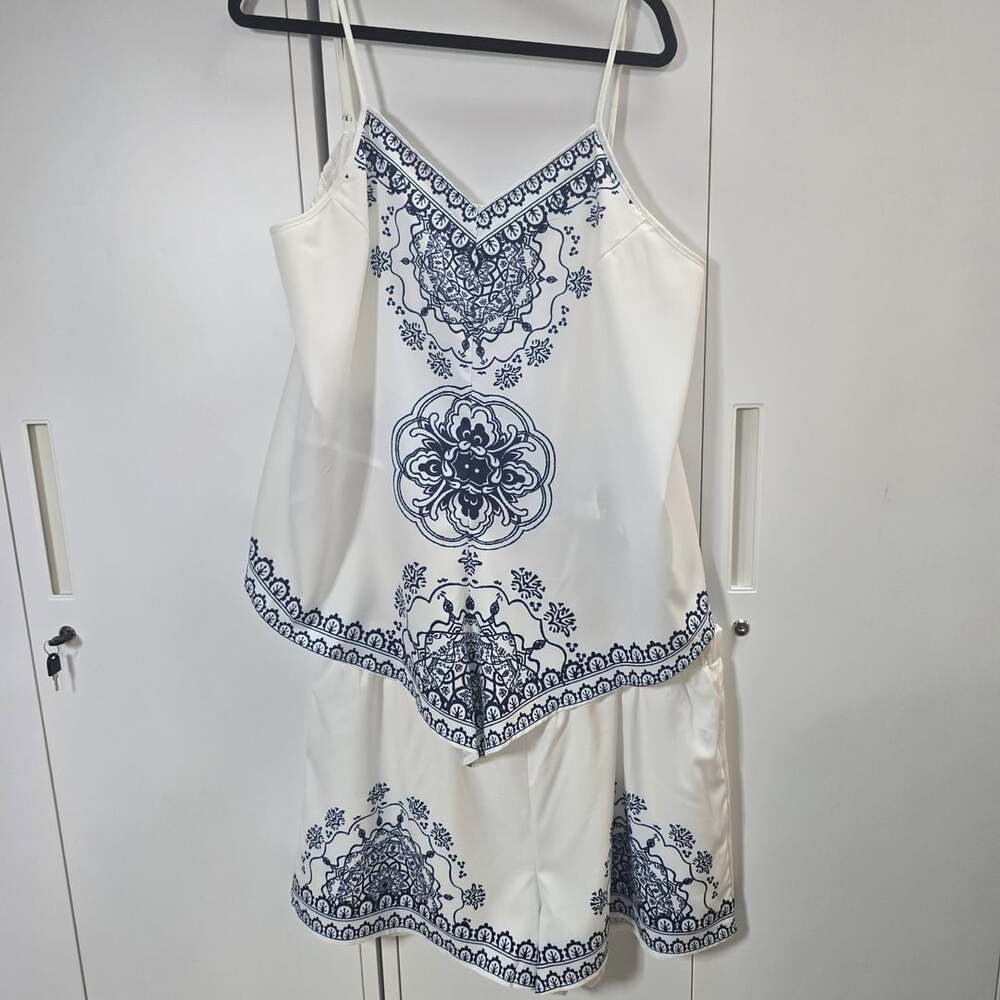 Shein Curve Cami Top Shorts Set 4XL White Blue Print